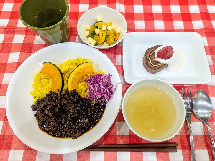 明倫館の食事 闇夜のボロネーゼライス